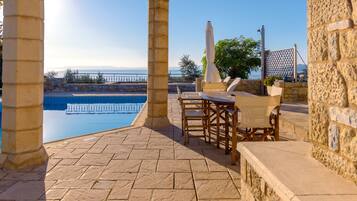 Villa Taigete | Terrace/patio
