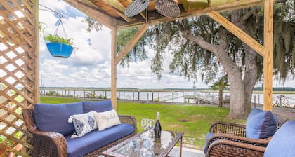 Modern Coastal Escape on Beaufort's Battery Creek