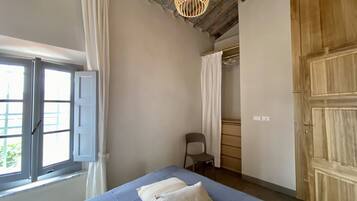 2 Schlafzimmer, BĂŒgeleisen/BĂŒgelbrett, kostenloses WLAN, BettwĂ€sche