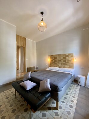 2 bedrooms, iron/ironing board, free WiFi, bed sheets - 5 min bike ride from the beach - Newly renovated house (Torre del Lago Puccini)