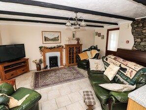 Living room - Y Cartws (Llandysul)