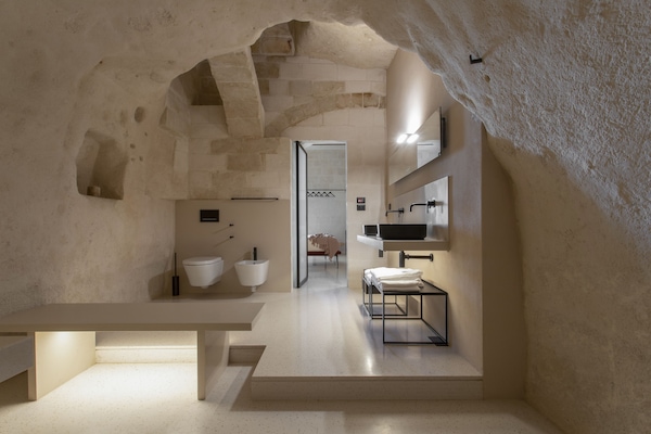 Panoramic Studio Suite | Bathroom