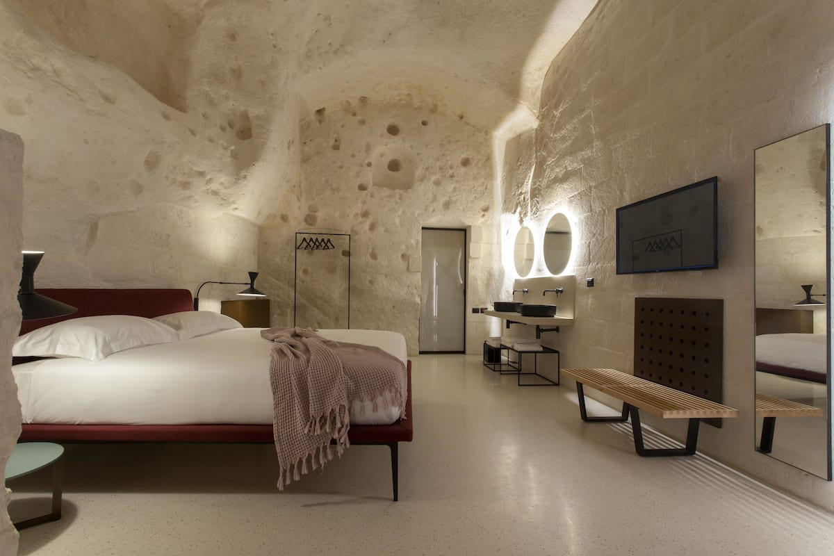 Family Quadruple Room (Sassi Cave) | Frette Italian sheets, premium bedding, down comforters, pillowtop beds