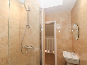 Cottage | Bathroom | Shower