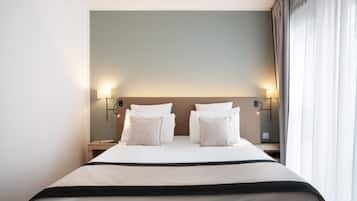 1 habitación, insonorización, wifi gratis y ropa de cama