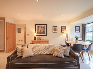 Cottage | Khu phòng khách