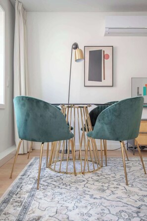 Interior - Liiiving in Porto - City Design Apartment N (Porto)