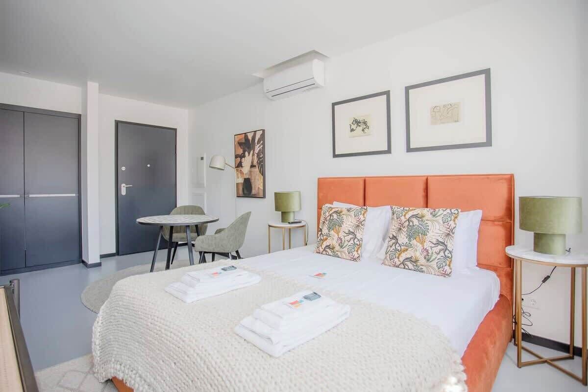 1 室のベッドルーム、アイロン / アイロン台、WiFi、ベッドシーツ