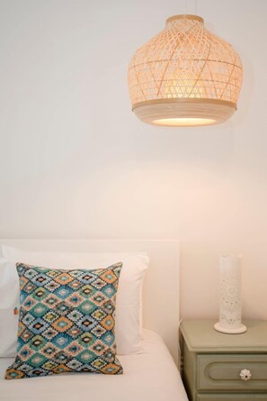 1 bedroom, iron/ironing board, WiFi, bed sheets - Liiiving in Porto - Downtown Balcony Studio (Porto)