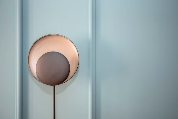 Unclassified image, 1 of 34, button