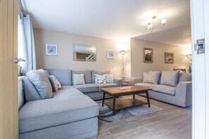 Apartment | 2 bedrooms, Internet - Harry s - 2 Bedroom Holiday Home - Tenby (Tenby)