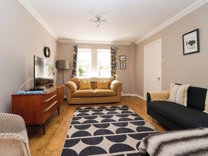 Cottage | Living area