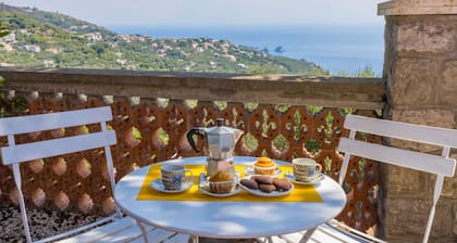 Villa Fedora, with private pool, between Sorrento and Amalfi Coast