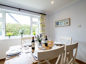 Cottage | Cuisine privée | Réfrigérateur, lave-vaisselle, bouilloire électrique, grille-pain