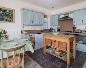 Cottage | Interior