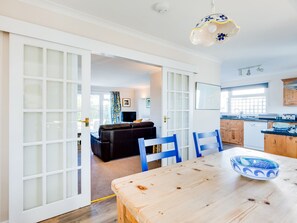 Cottage | Interior
