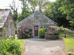 Cottage | Exterior