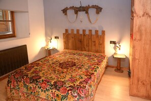 1 bedroom, travel crib, free WiFi, bed sheets