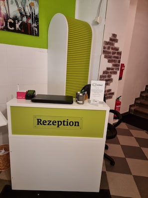Reception - City Comfort Hotel Hamburg Hauptbahnhof (Hamburg)