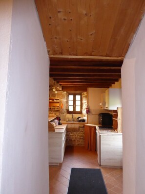 Réfrigérateur, four, plaque de cuisson, lave-vaisselle