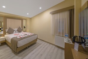 Superior Quadruple Room - Brako Hotel (Istanbul)