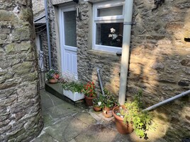 Cottage | Exterior detail