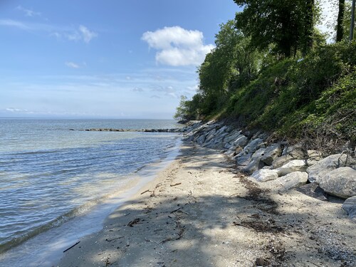 Welcome to Hickory House on the Chesapeake Bay!