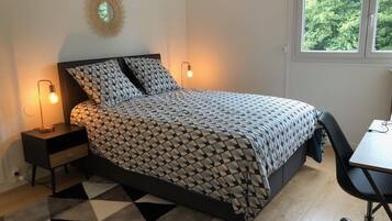 2 chambres, bureau, fer et planche Ă repasser, Wi-Fi gratuit