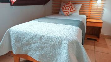 Basic Room, 1 Single Bed | Free WiFi, bed sheets