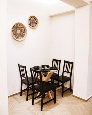 In-room dining - Syvota Apartments (Igoumenitsa)
