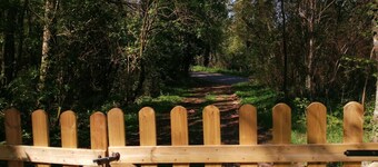 Fully equipped tiny home sleeps 3