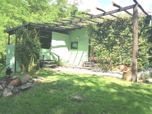 Fully equipped tiny home sleeps 3