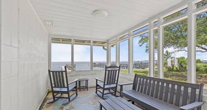 Bayfront Property - Sunsets, Fishing, Wildlife Viewing