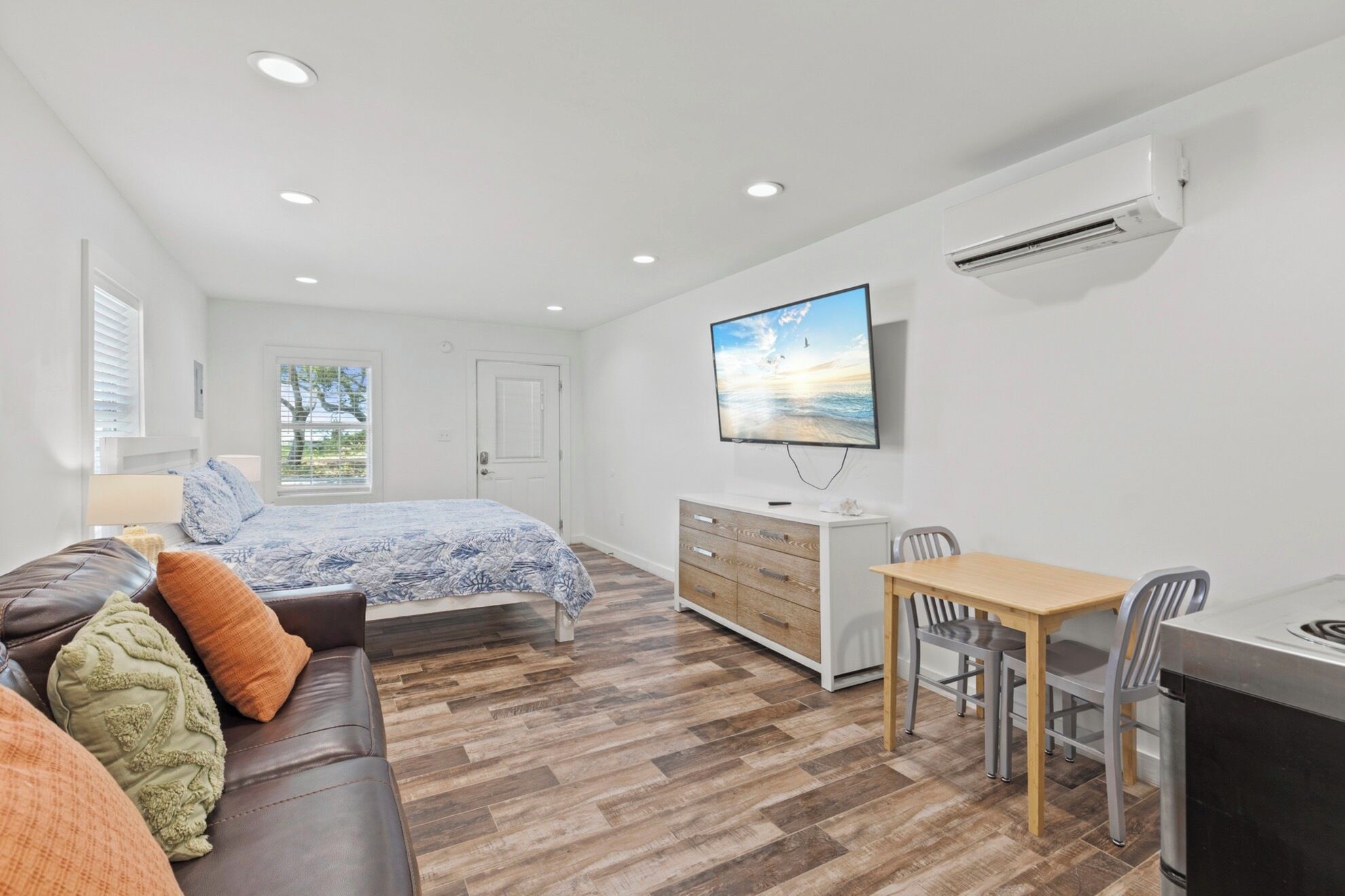 3 habitaciones, tabla de planchar con plancha y wifi gratis 