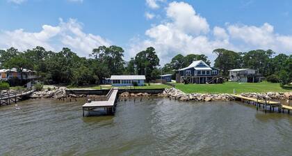 Bayfront Property - Sunsets, Fishing, Wildlife Viewing