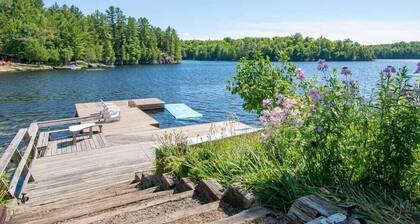 Lakeside Cove - Three Bedroom Cottage, Sleeps 10