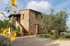 Exterior - CORNIETO Agriturismo biologico (San Lorenzo, Monteleone D'orvieto)