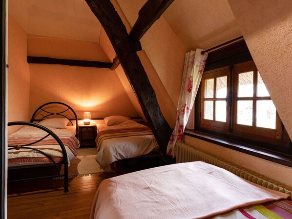 5 bedrooms, free WiFi