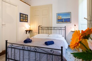 1 chambre, Wi-Fi gratuit, draps fournis