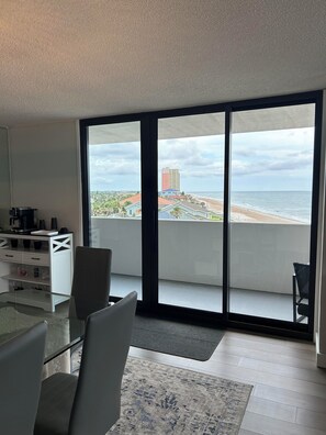 Interior - Horizons 501 Oceanfront  3 bedroom 2 bath (Daytona Beach)
