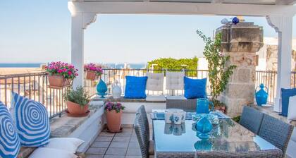TD Casa Reina in the Historic Center With Terrace