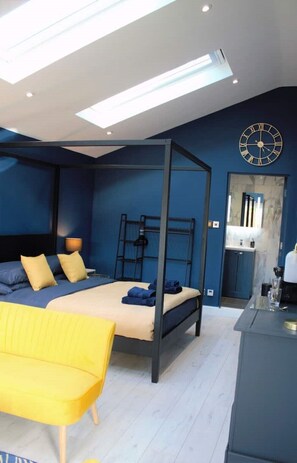 1 dormitorio, tabla de planchar con plancha, wifi gratis y ropa de cama
