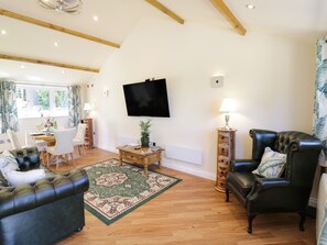 Cottage | Interior - Fairfield (Ludlow)
