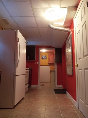 Interior - COZY APARTMENT FOR RENT GREEN NEIGHBORHOOD (Mississauga)