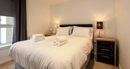 Sleek 2BDR City Stay in the Heart of Edinburgh
