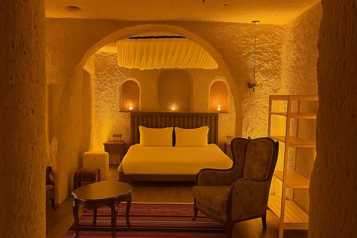 Romantisk studiosvit | Sängtillbehör av högsta kvalitet och minibar