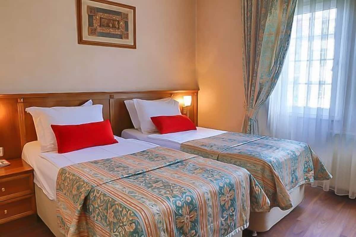 Ropa de cama de alta calidad y minibar