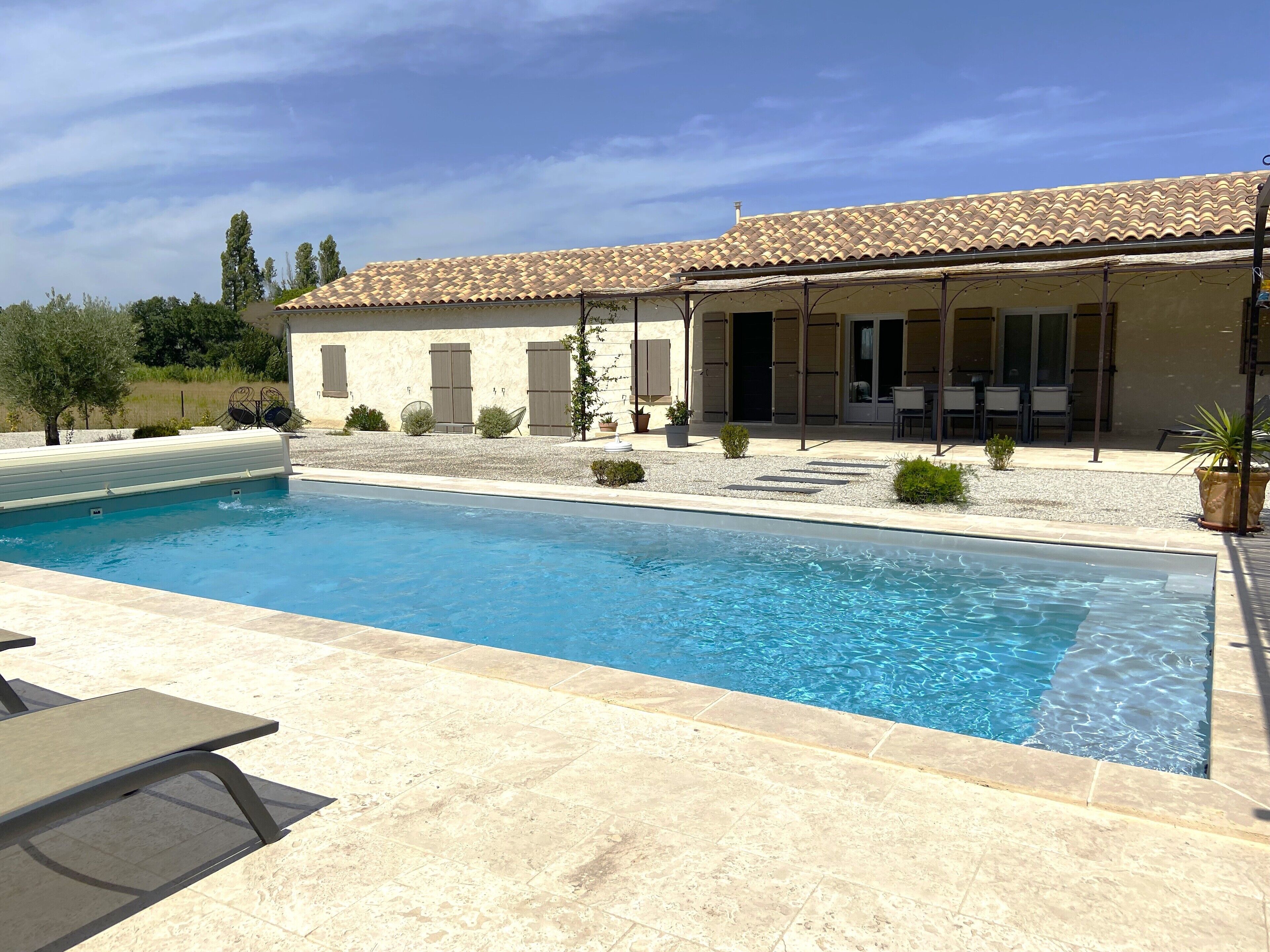 Piscine extérieure, piscine chauffée