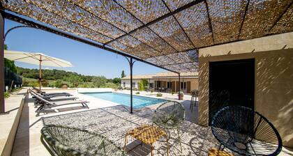 Villa les Granges Blanches quiet stay and heated pool