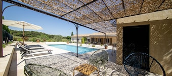 Villa les Granges Blanches séjour au calme et piscine chauffée